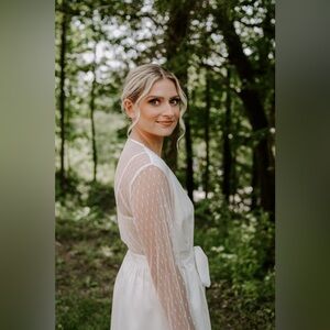 Flora Nikrooz Ivory Satin Showstopper Chemise slip & Showstopper Wrap robe set